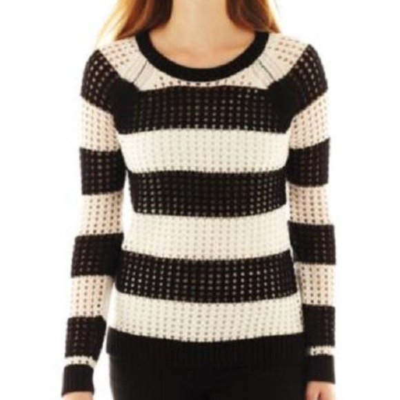 a.n.a Black & White Pointelle Openwork Sweater - Picture 3 of 3